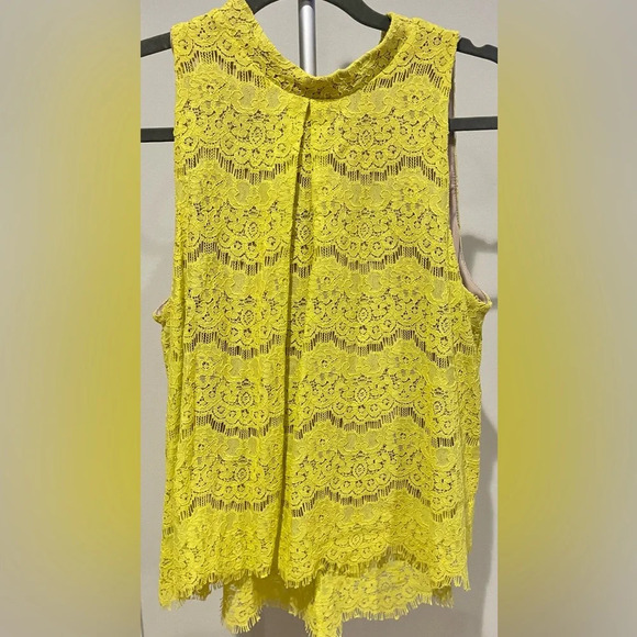 love, Fire Tops - Women’s Pins And Needles Neon Yellow Tank With Lace Overlay Size large.